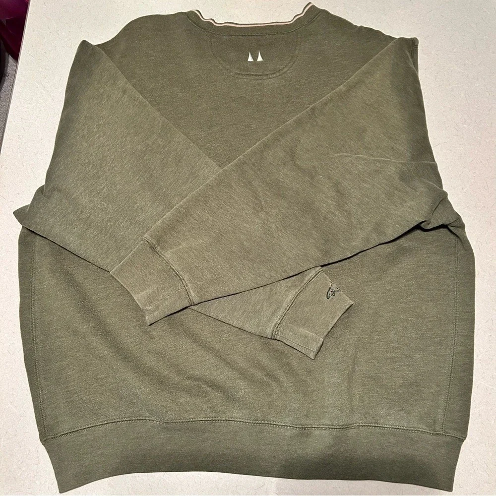Greg Norman Mens Olive‎ Green V-Neck Pullover Sweatshirt Shark Logo Size Large